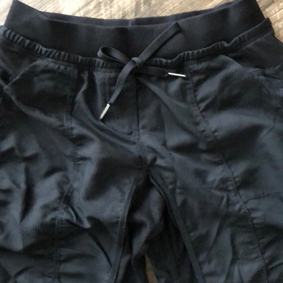 ACX black stretch waistband capris - Picture 2 of 12